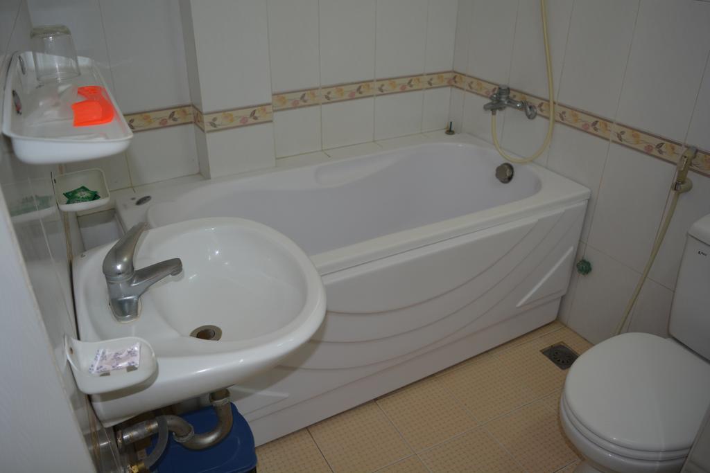Hoang Cuong Hotel Hanoï Extérieur photo