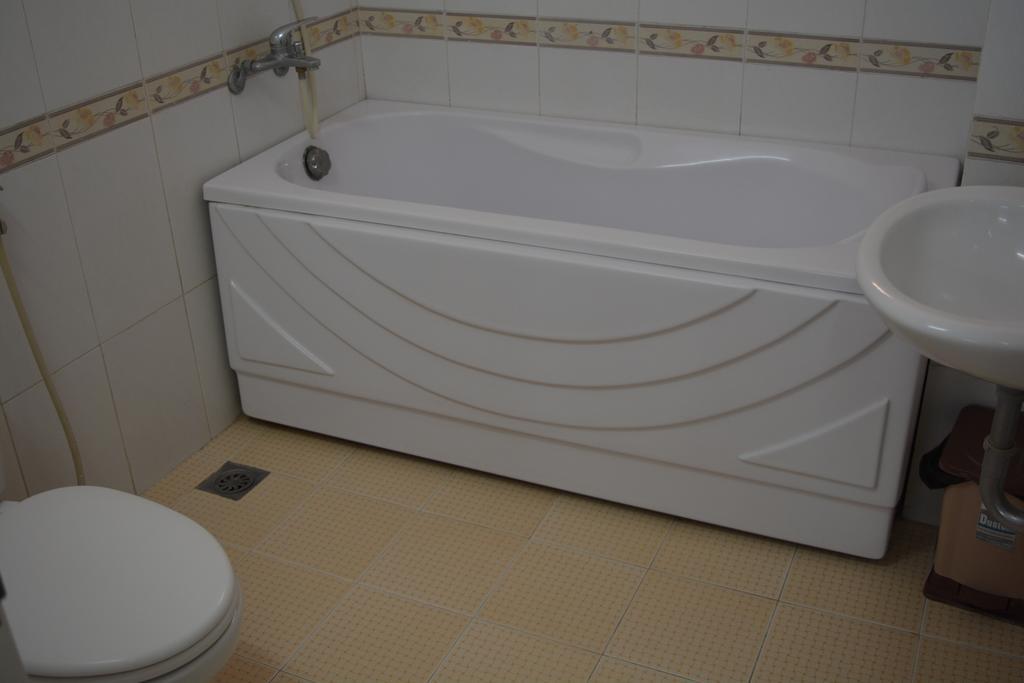 Hoang Cuong Hotel Hanoï Extérieur photo